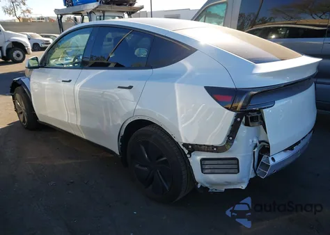 2026 Tesla Model Y Premium Rear-Wheel Drive/Standard Rear-Wheel Drive из США, поврежденный, VIN 7SAYGDED5TF392550